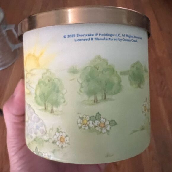 Goose Creek Strawberry Shortcake Blueberry Muffin 3 Wick Candle 14.5 Oz - Picture 3 of 7